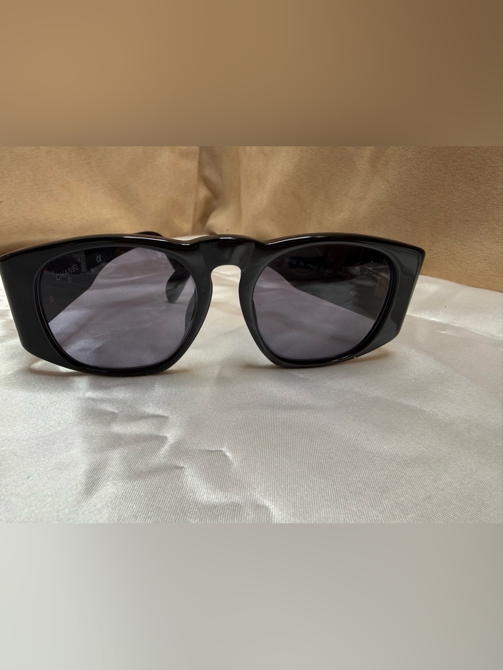 Vintage 1990s CHANEL 01450 94305 Quilted CC Sunglasses- please see callouts!!!